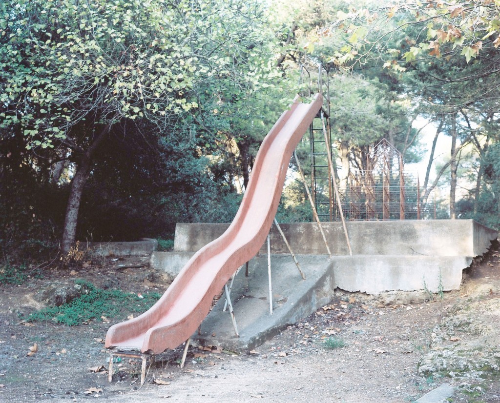 Centre Familial de Ben Aknoun, Ben Aknoun area. Fig. 3: Playing Field. C-Print, 2015. 80 x 100cm 